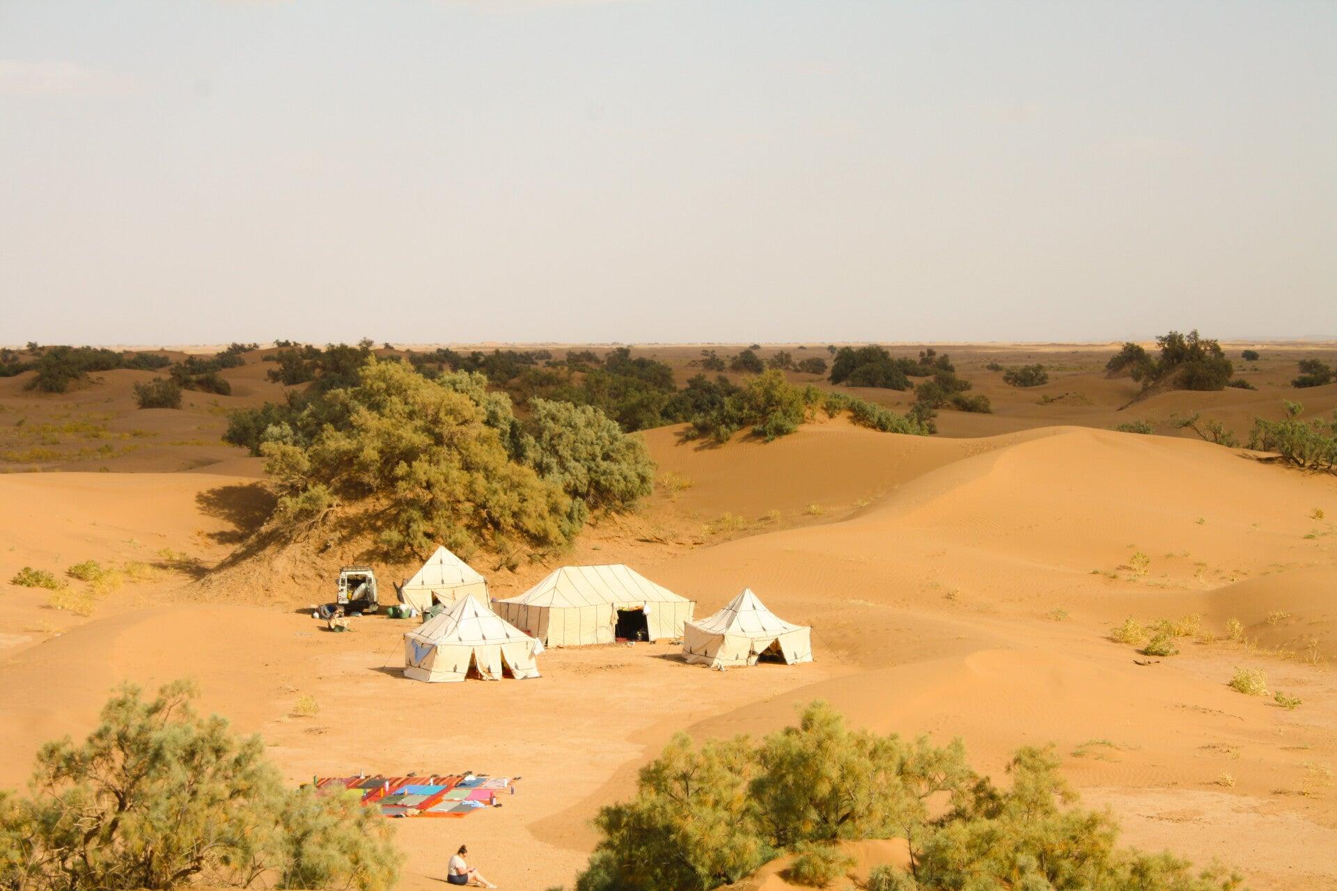 Retraite Retour à Soi — Yoga & Sophrologie dans le désert marocain