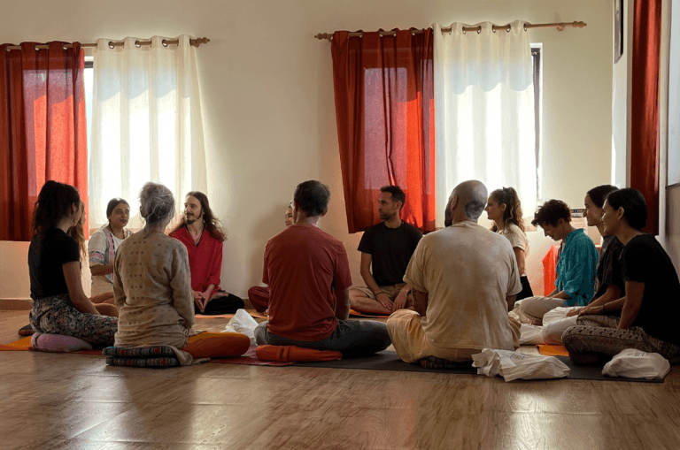 Formation Yoga Nidra & Méditation 120h à Rishikesh