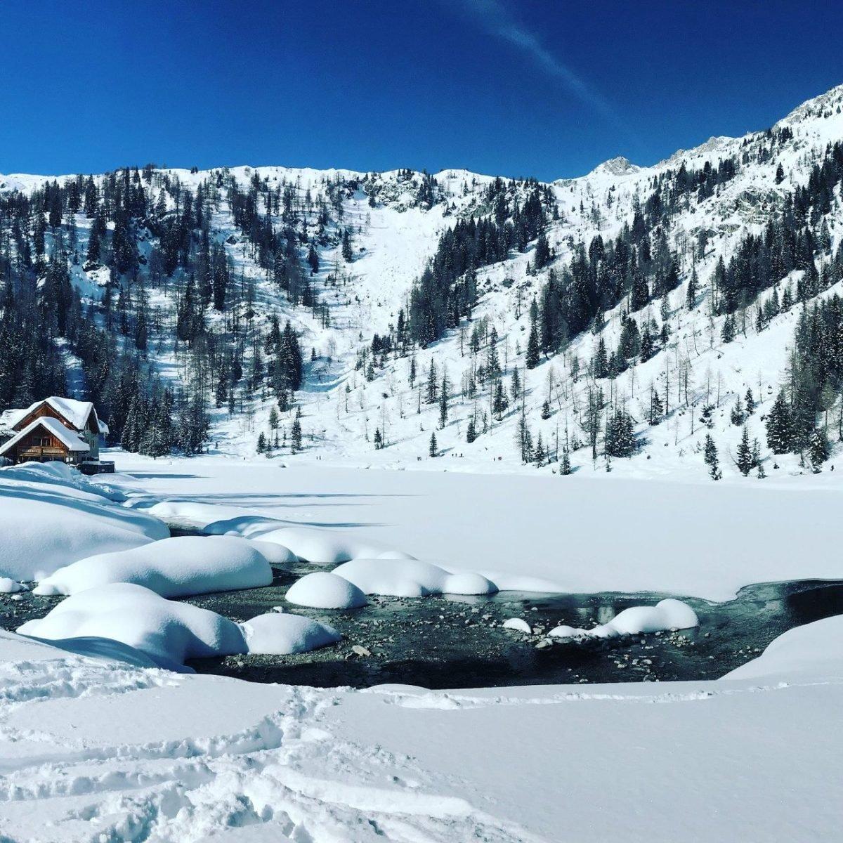 Au cœur de la Laponie — bains froids